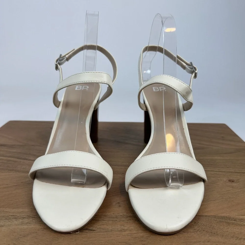 New Womens‎ BP Lula White Faux Leather Slingback Block Heels Sandals Size 9.5 M